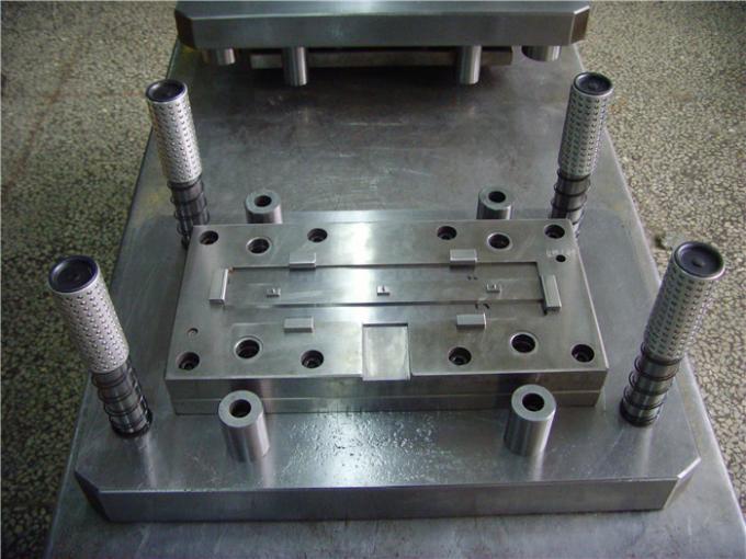 型の医療機器フレーム ハードウェア生産を押すステンレス鋼304の薄板金 0