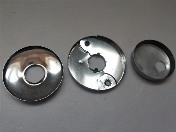 精密Progresiveの金属の形成ダイスのステンレス鋼の物質的な台所ハードウェア 2